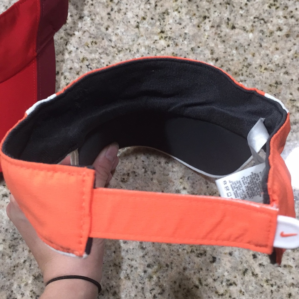 NWOT Nike Visor❤️🧡 red is no longer available! - Picture 3 of 3